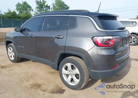 2019 Jeep Compass Latitude 4X4 from USA, damaged, VIN 3C4NJDBB5KT598911